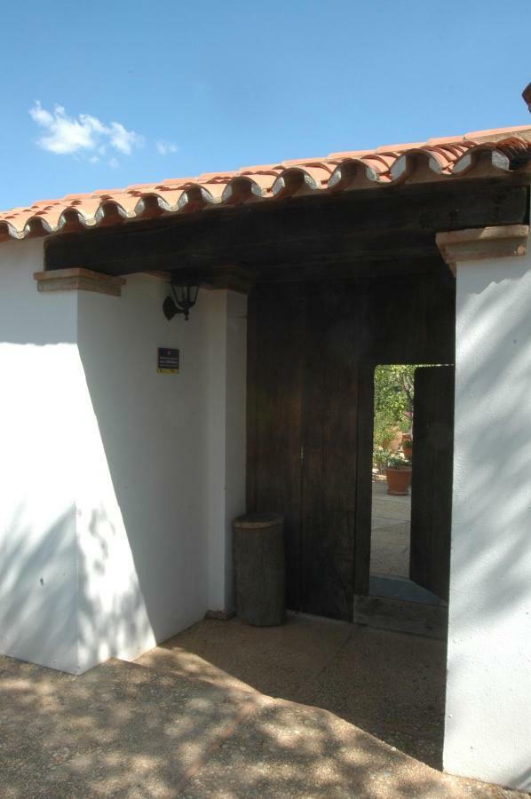 El Romerito Zalamea la Real Exterior foto